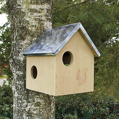 Egernhus M/3 Huller Og Zinktag