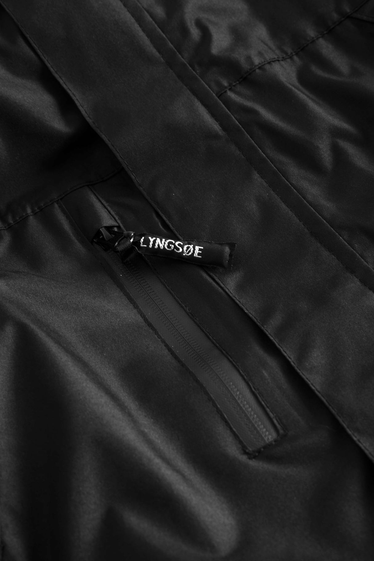 Åndbart letvægts regnsæt i blødt materiale - Sort