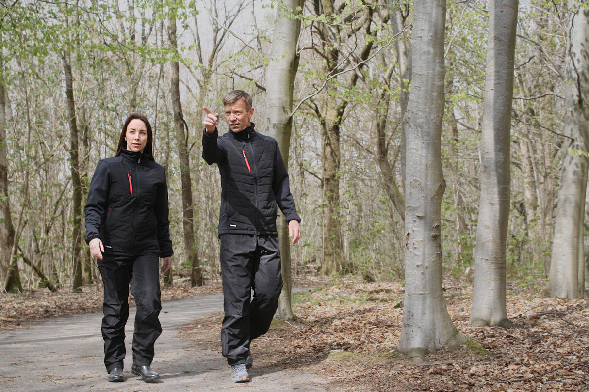 Åndbare letvægts skalbukser i blødt materiale - Sort