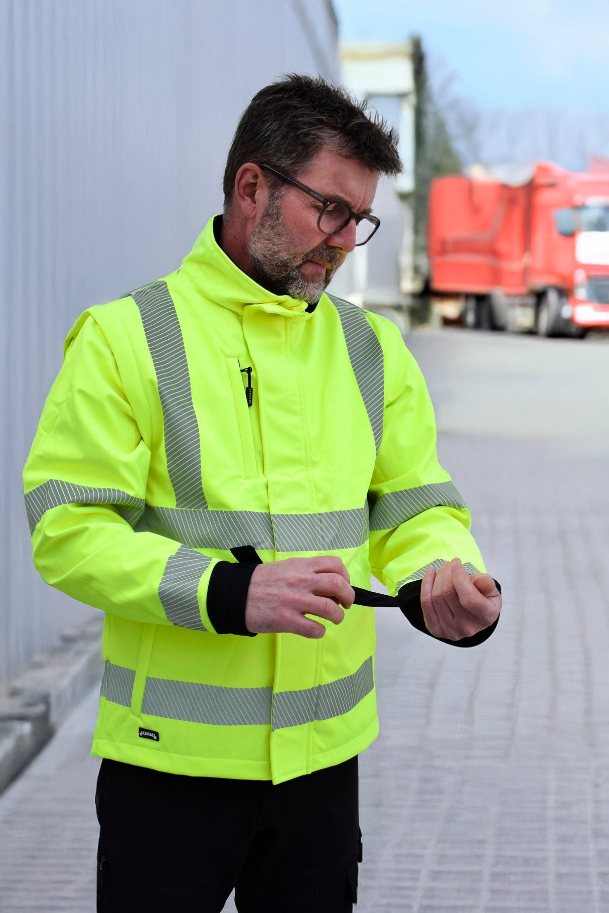 Åndbar Hi-Vis softshell jakke - Saturn Gul / Sort