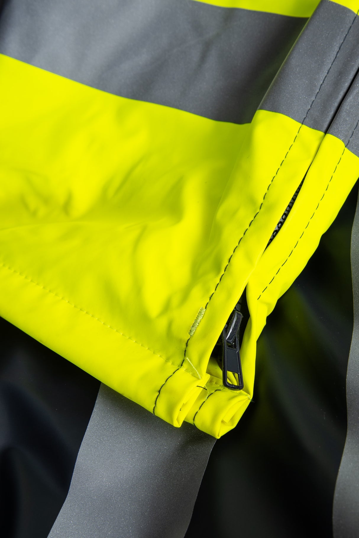 Brandhæmmende Hi-Vis vinterkedeldragt i PU kvalitet med quiltet foer - Saturn Gul / Navy