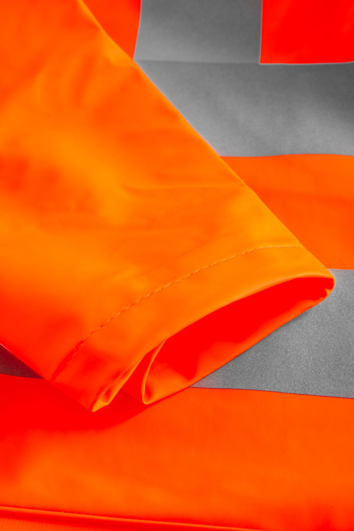 Brandhæmmende Hi-Vis regnjakke i PU kvalitet - Hi-Vis Orange