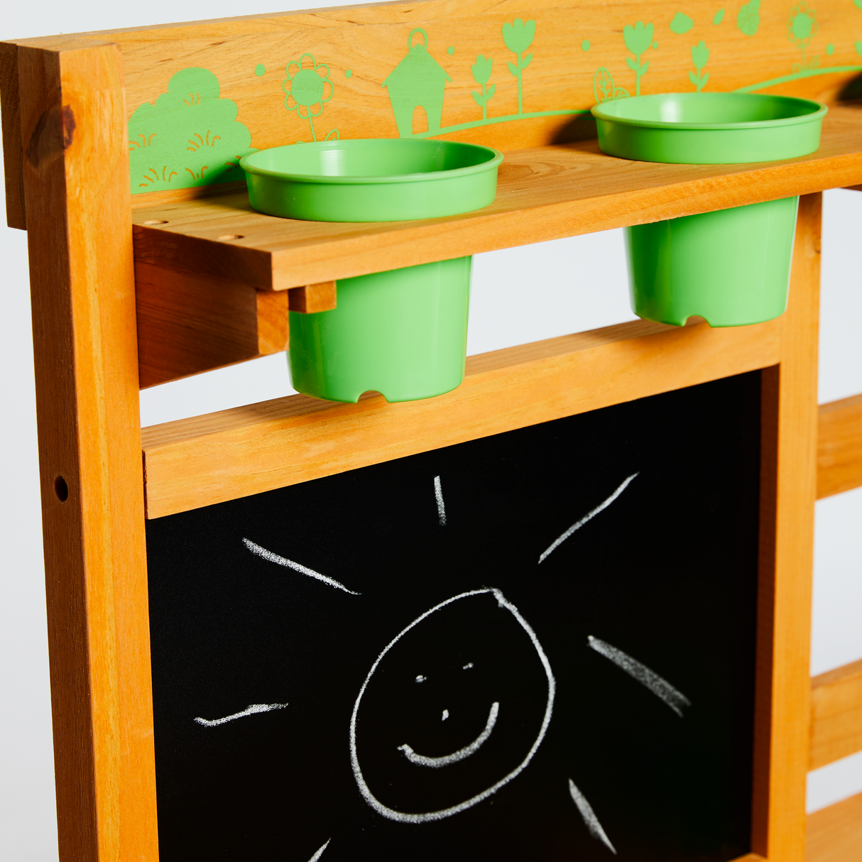 Udekøkken til børn i FSC-godkendt fyrretræ