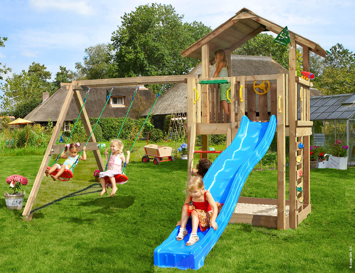 Legetårn Jungle Gym Chalet 2.1 m/2-Swing Module 220 og grøn rutschebane
