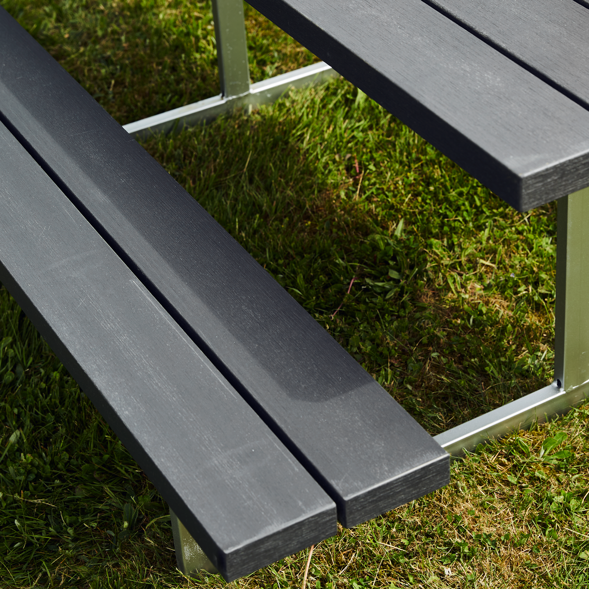 Bord-/bænkesæt "HEL" nonwood antracit og galv. stel