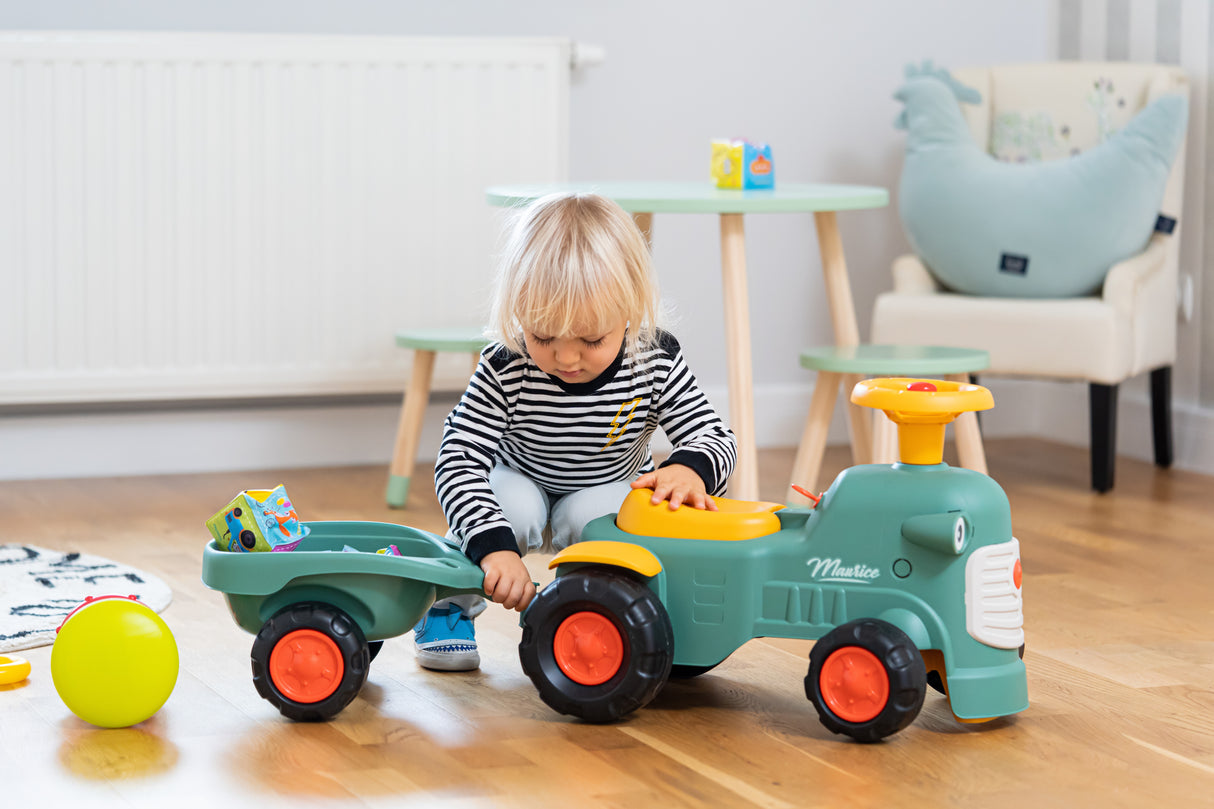 Maurice gå-traktor med rat, horn og trailer FALK