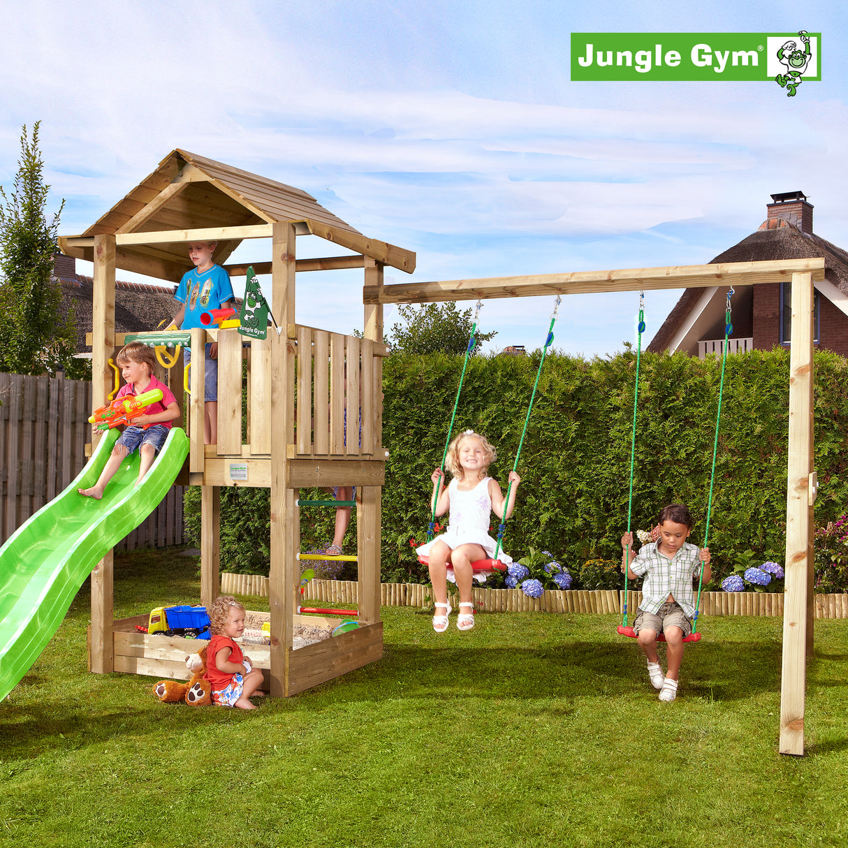 Legetårn Jungle Gym House 2.1 m/2-Swing Module 220 og grøn rutschebane