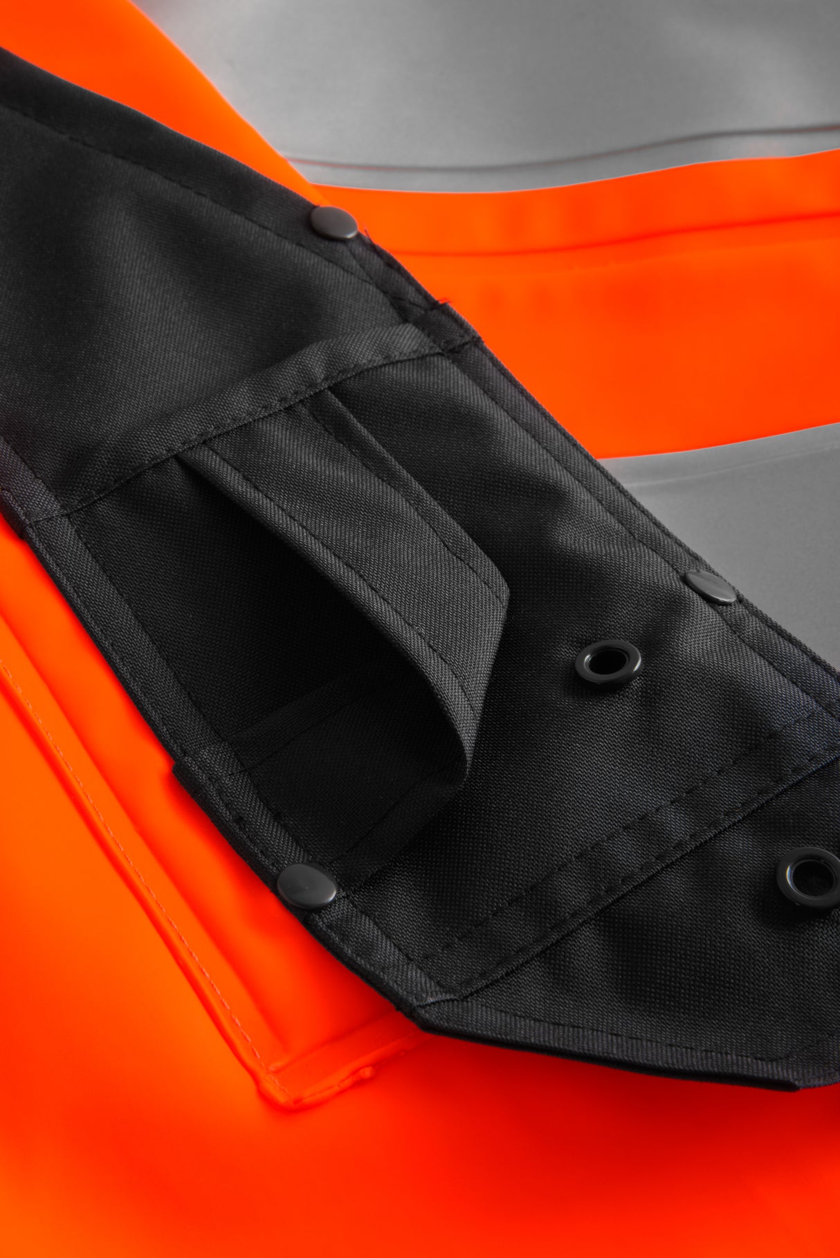 Hi-Vis regnbukser i kraftig PU/PVC kvalitet - Hi-Vis Orange / Navy