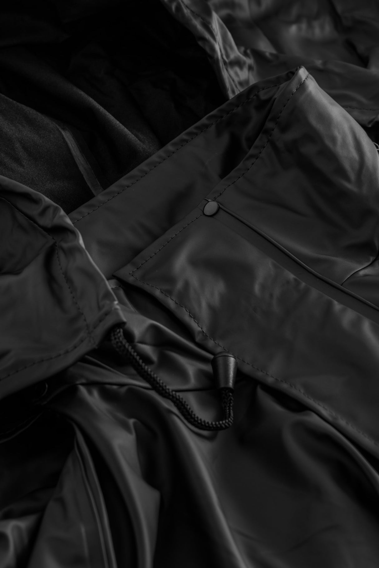 Regnjakke i PU kvalitet - Sort