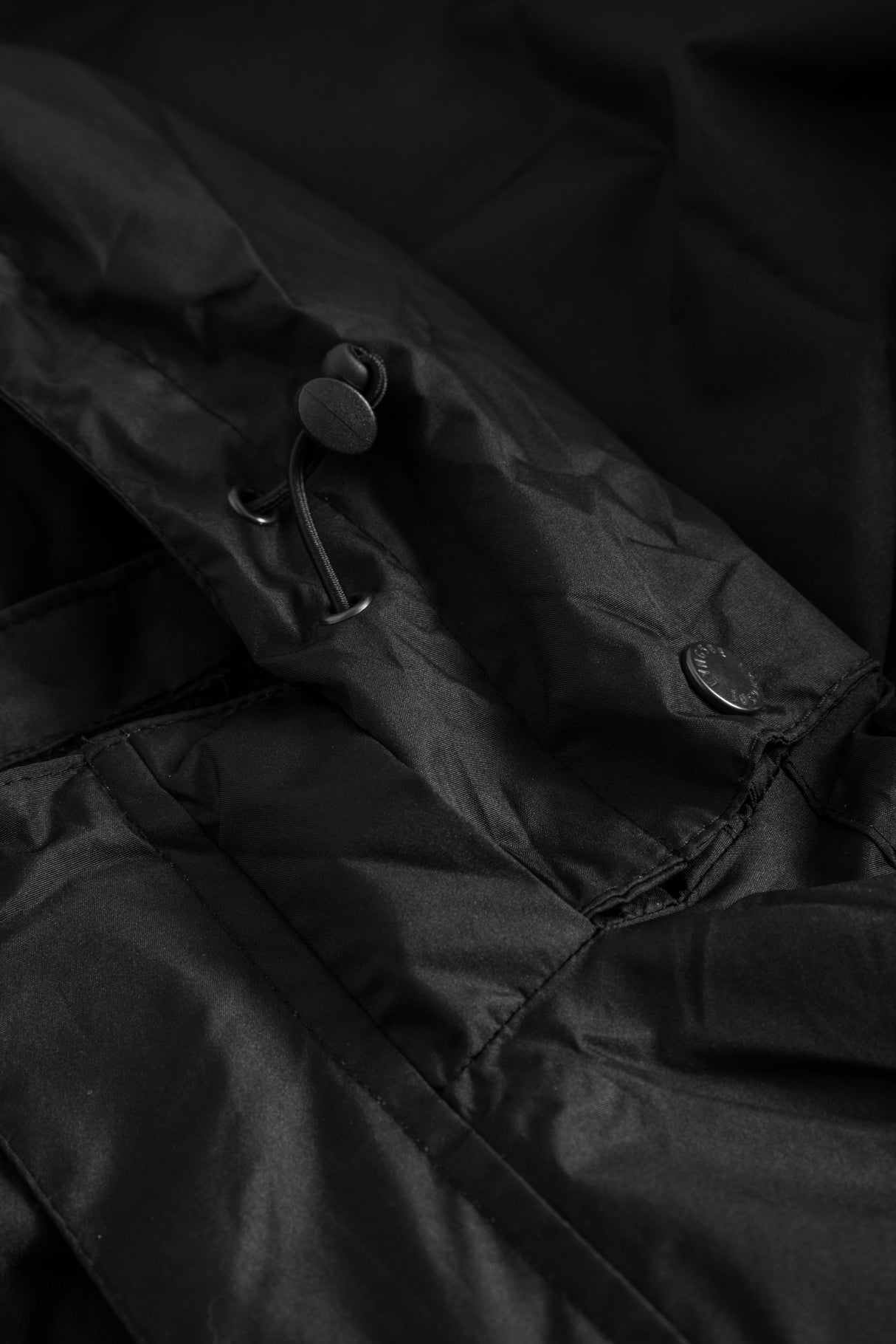 Åndbar letvægts skaljakke i blødt materiale - Sort