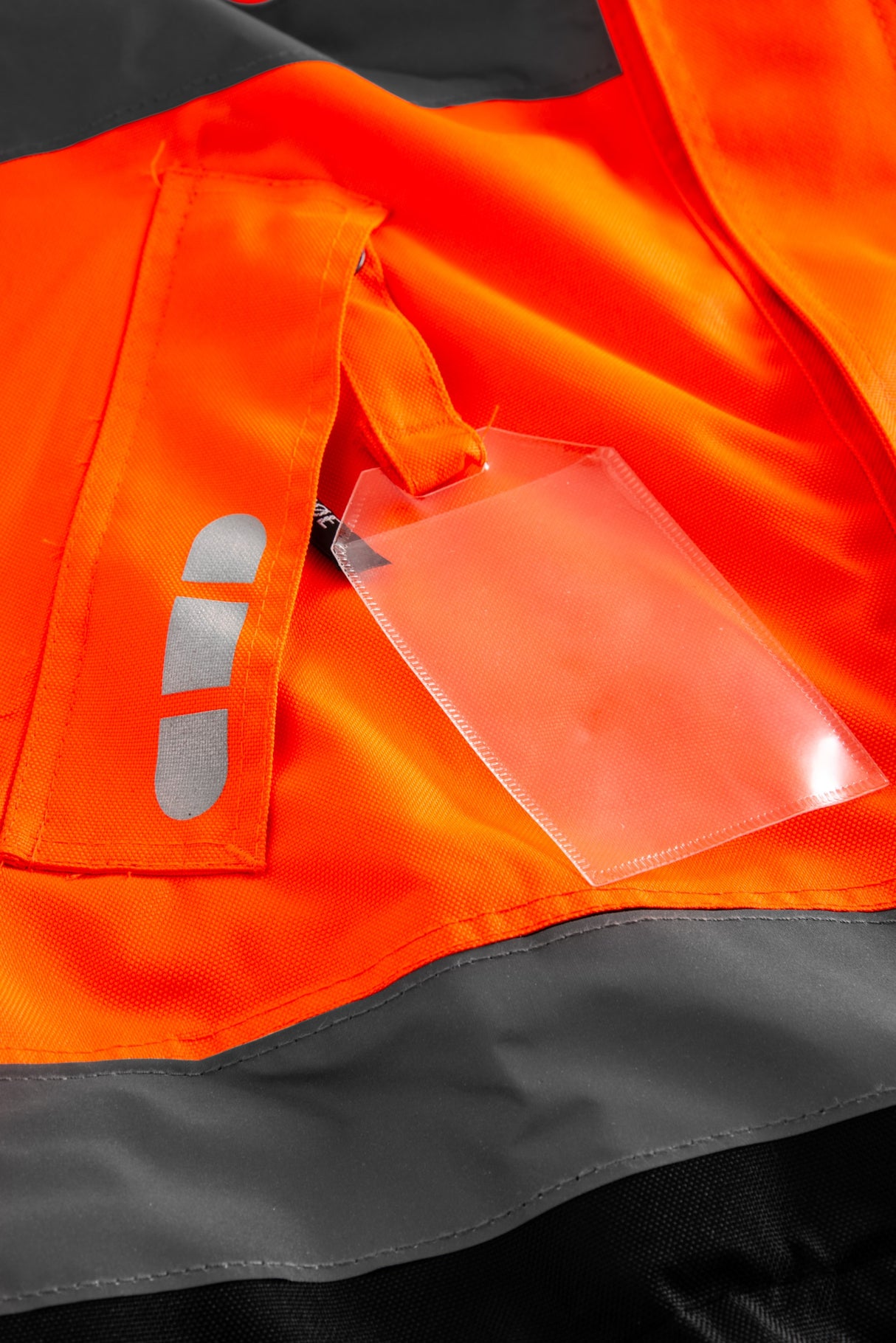 Åndbar Hi-Vis skaljakke i robust og slidstærk håndværker kvalitet - Hi-Vis Orange / Sort