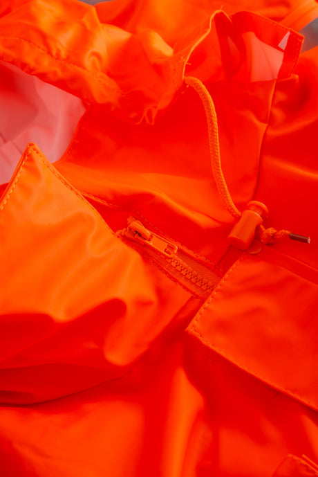 Brandhæmmende Hi-Vis vinterjakke i PU kvalitet med aftageligt quiltet foer - Hi-Vis Orange