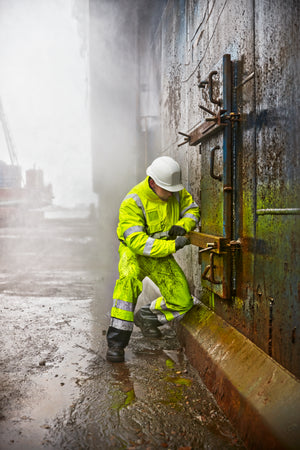 Brandhæmmende Hi-Vis vinterjakke i pilotmodel i PU kvalitet med fast quiltet foer - Saturn Gul