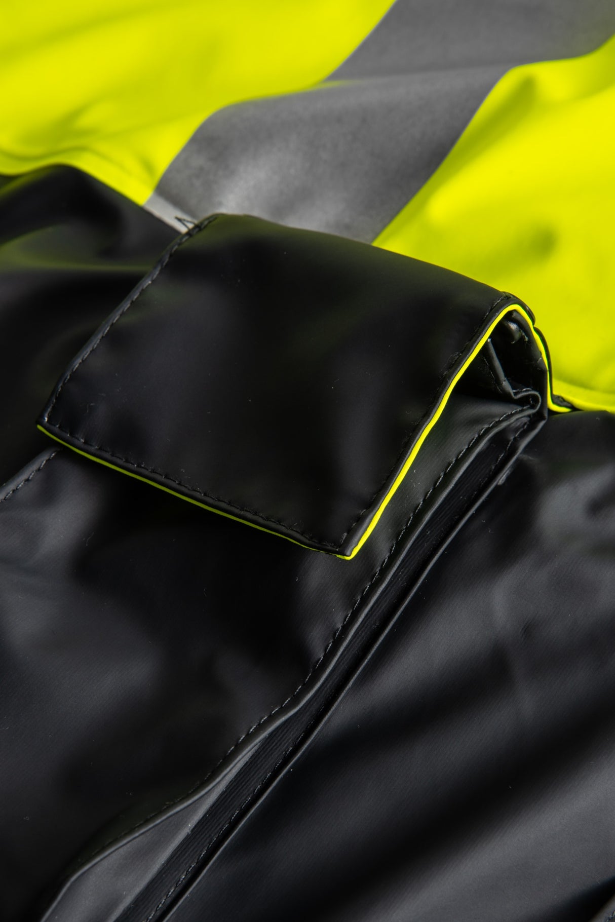 Hi-Vis vinterkedeldragt i PU kvalitet med quiltet foer - Saturn Gul / Navy